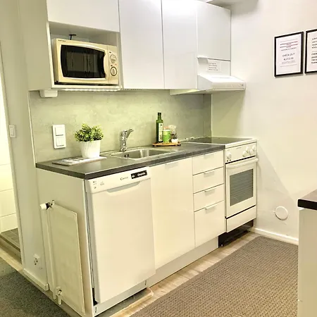 B13 In The Center * Όουλου