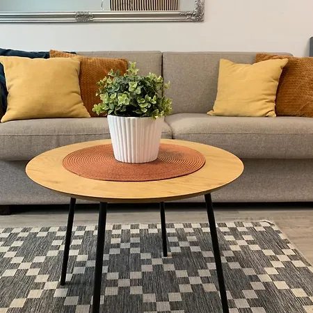 B13 In The Center Όουλου